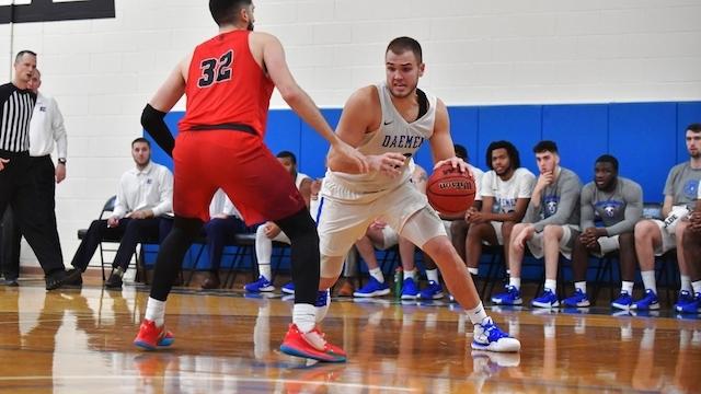 Sischo leads DII men's basketball in rebounding and double-doubles.